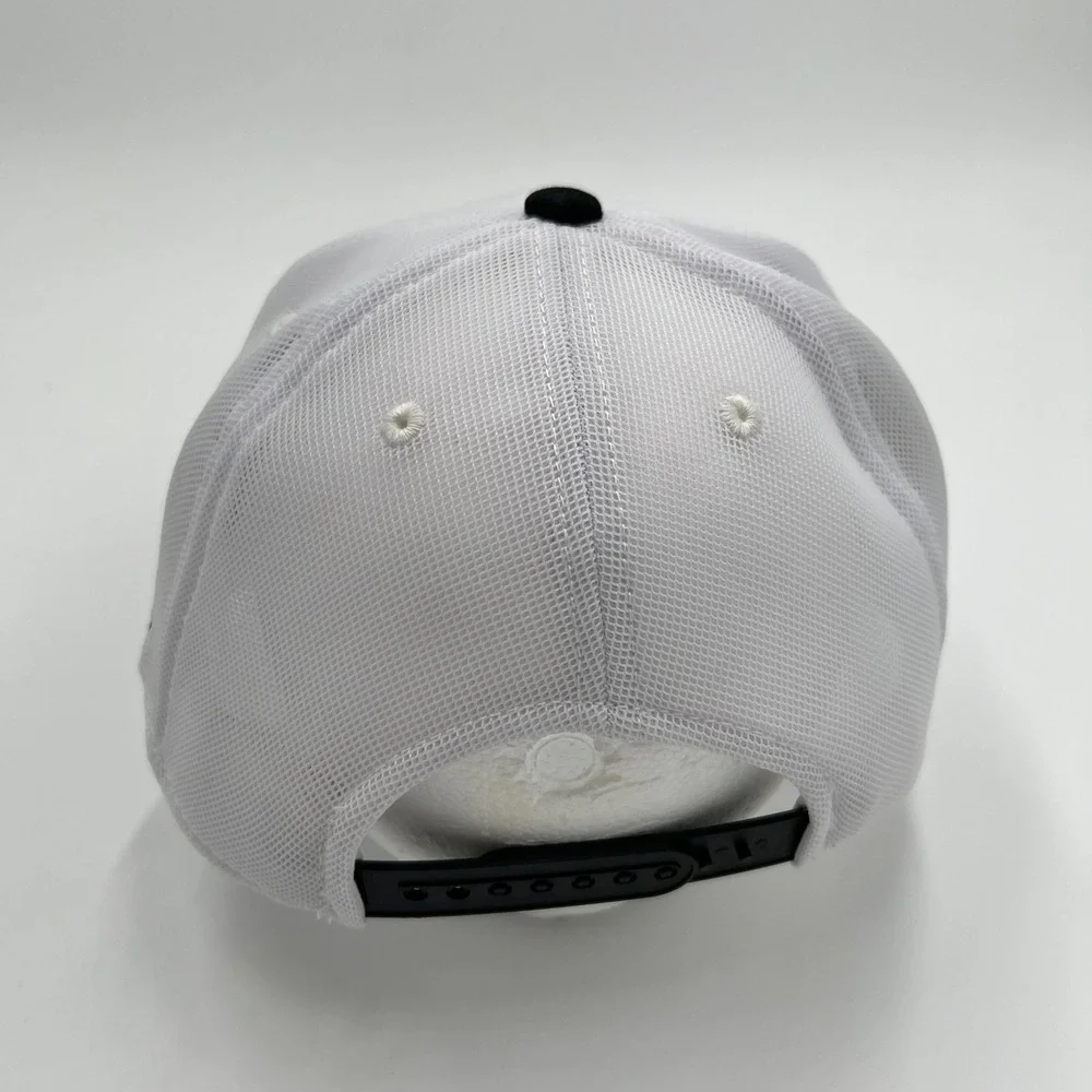 Adidas Los‎ Angeles Kings NHL Snapback Hat White Black Mesh Two Tone NWT OSFA
